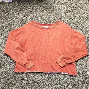 Love Vintage | Red Fade Yellow Long Sleeve Cropped Sweatshirt